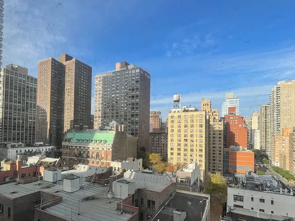 233 E 70th St APT 12V, New York, NY 10021