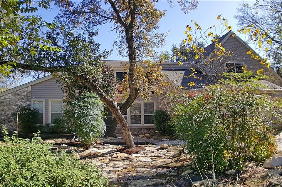 1st image of 6105 Shadow Valley Dr #B