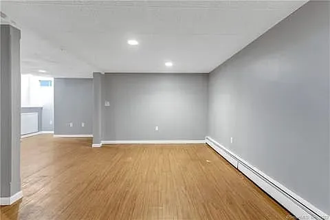 4 bed, 1951 sqft, $2,650 — Photo 4