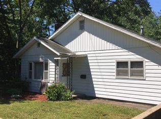 525 S East St, Olney, IL 62450