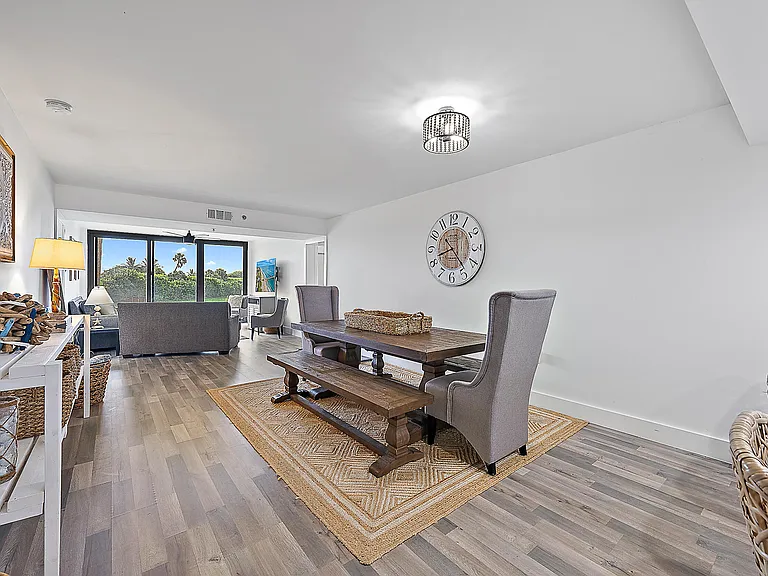101 S Seas Dr #105 — Photo 8