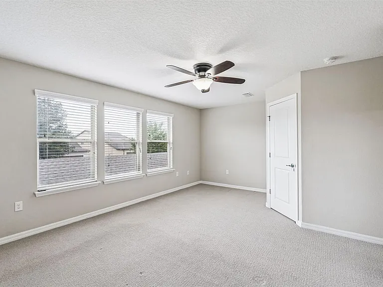 7260 Duxbury Ln — Photo 7