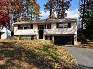 2405 Spring St, Dunn Loring, VA 22027