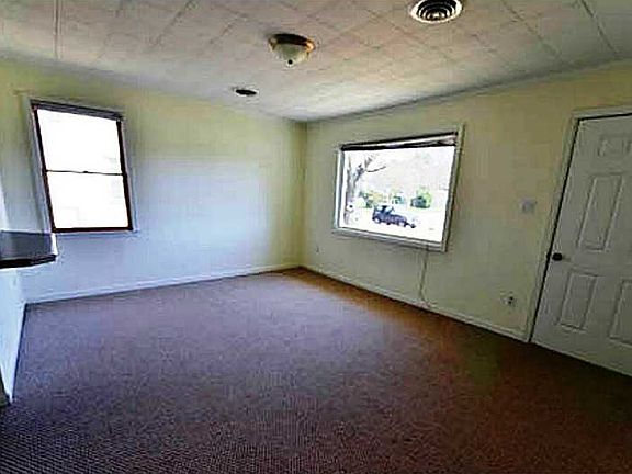 4th image of 815 79th St