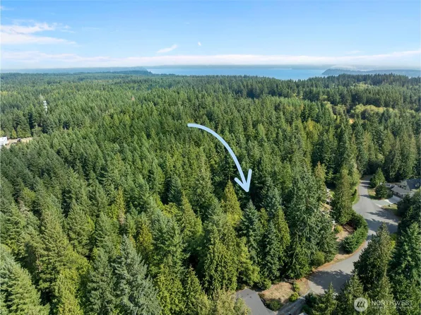4105 Tartan Way, Clinton, WA 98236