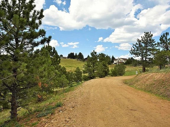 3rd image of 455 Strada Rossa Rd