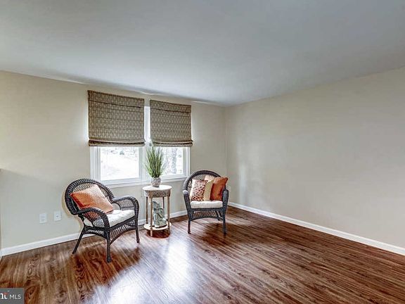 4th image of 12861 Graypine Pl