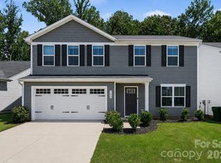 5132 Rustling Pines Ct, Charlotte, NC 28215