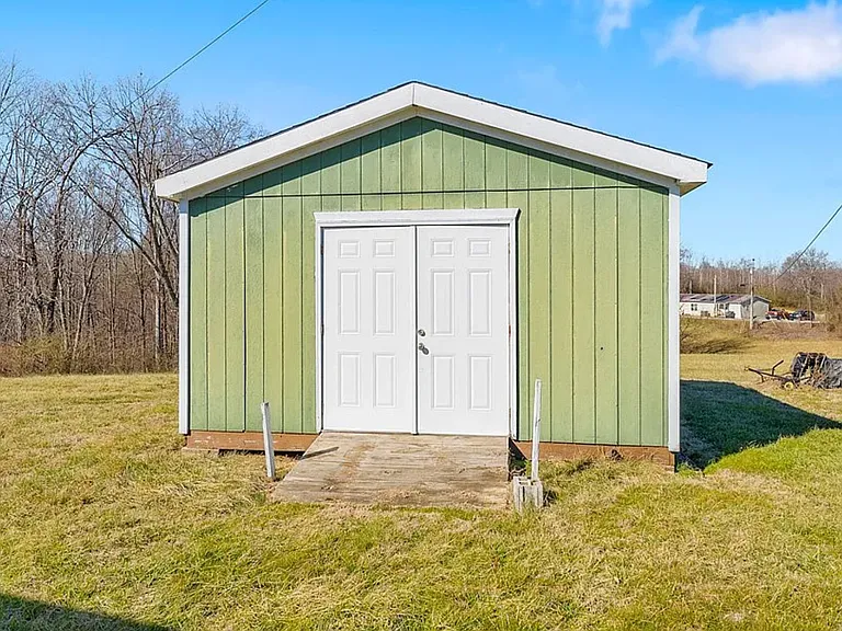 4680 S Grundy Quarles Hwy — Photo 2