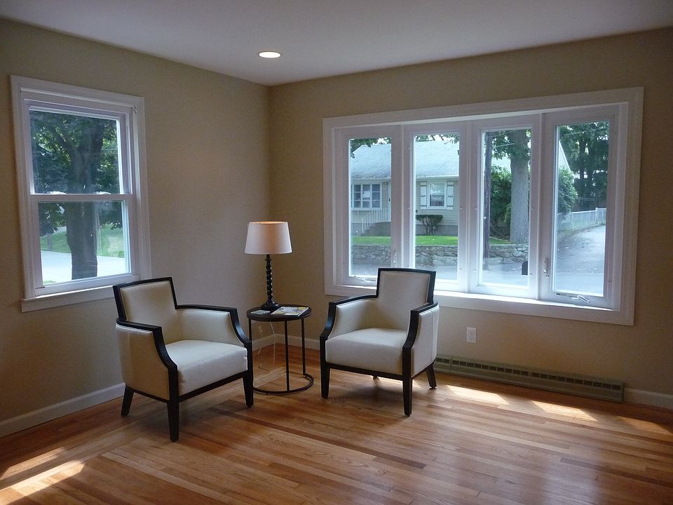 303 England St, Cumberland, RI 02864 Zillow