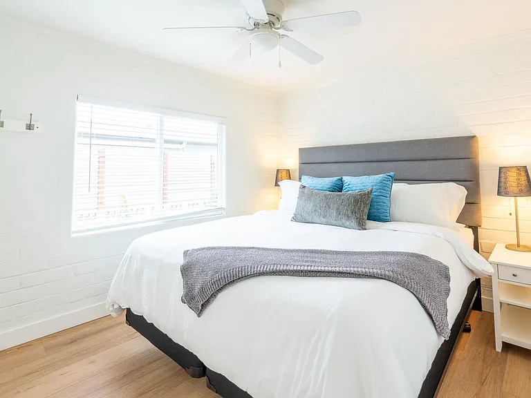 1236 Summit Ave — Photo 18