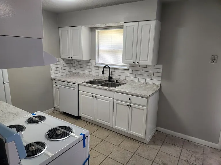 662 Mahoney Rd — Photo 4