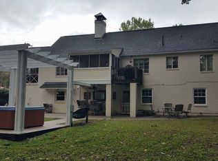 1501 Polo Rd, Winston Salem, NC 27106