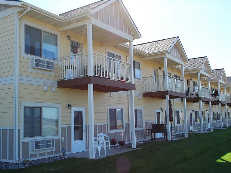 820 Bruins Ln #3 — Photo 1