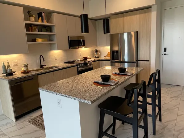 2182 NE 173rd St #B2, Miami, FL 33162