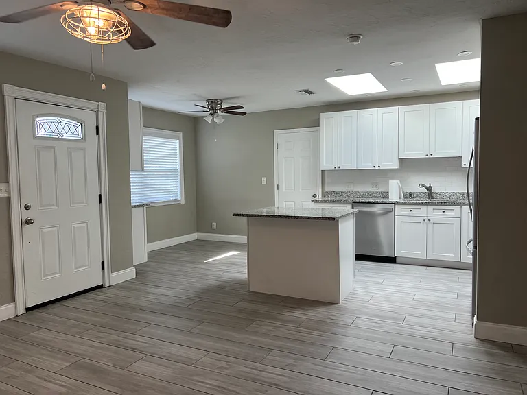 12149 Ridge Rd — Photo 3