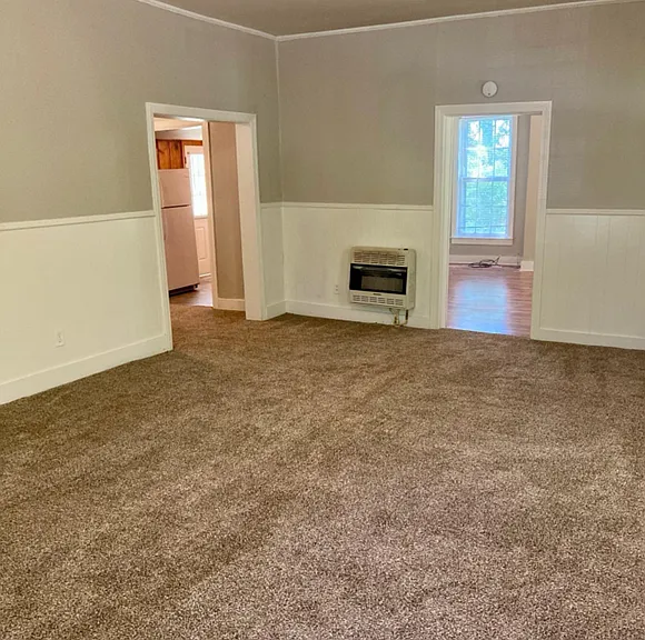 420 N McLemore Ave — Photo 4