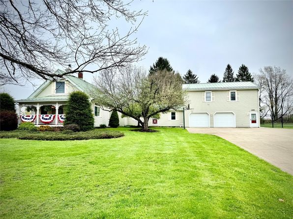 33576 S Main St, Townville, PA 16360