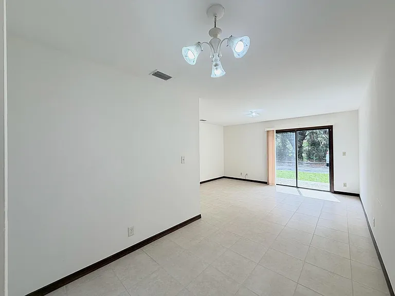 1226 N Haverhill Rd #3 — Photo 7
