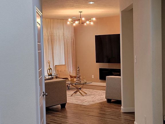 5th image of 9506 Alabaster Oaks Ln