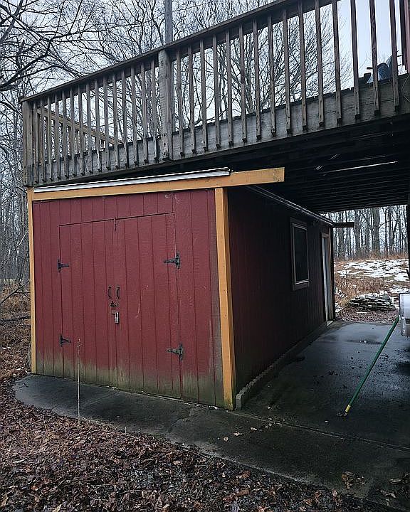 2nd image of 1021 Hickory Run Rd