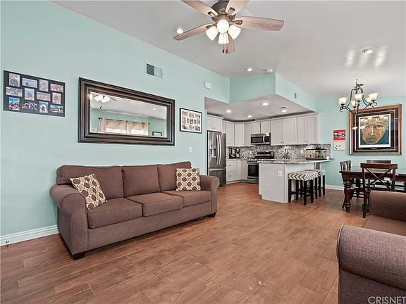 4th image of 25689 Alicante Dr