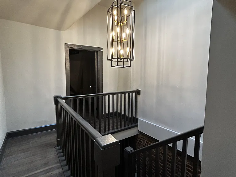2203 Kemper Ln — Photo 8