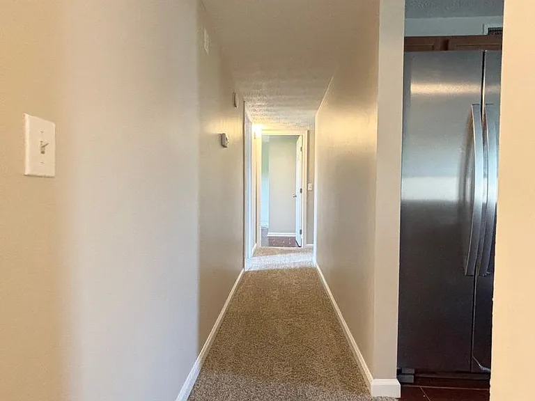 1747 Papaya Dr N — Photo 8