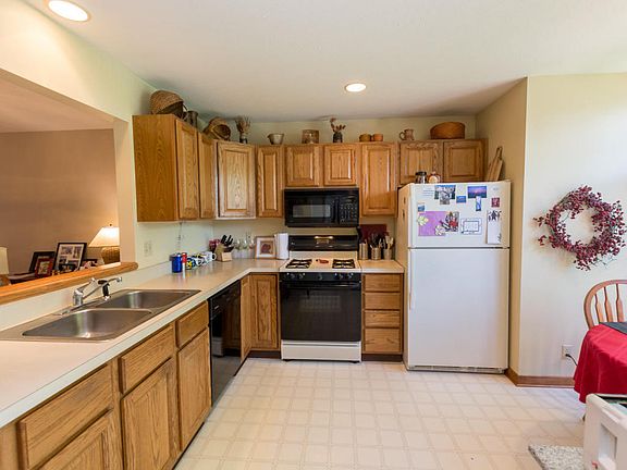 4th image of 873 Clarewood Ct