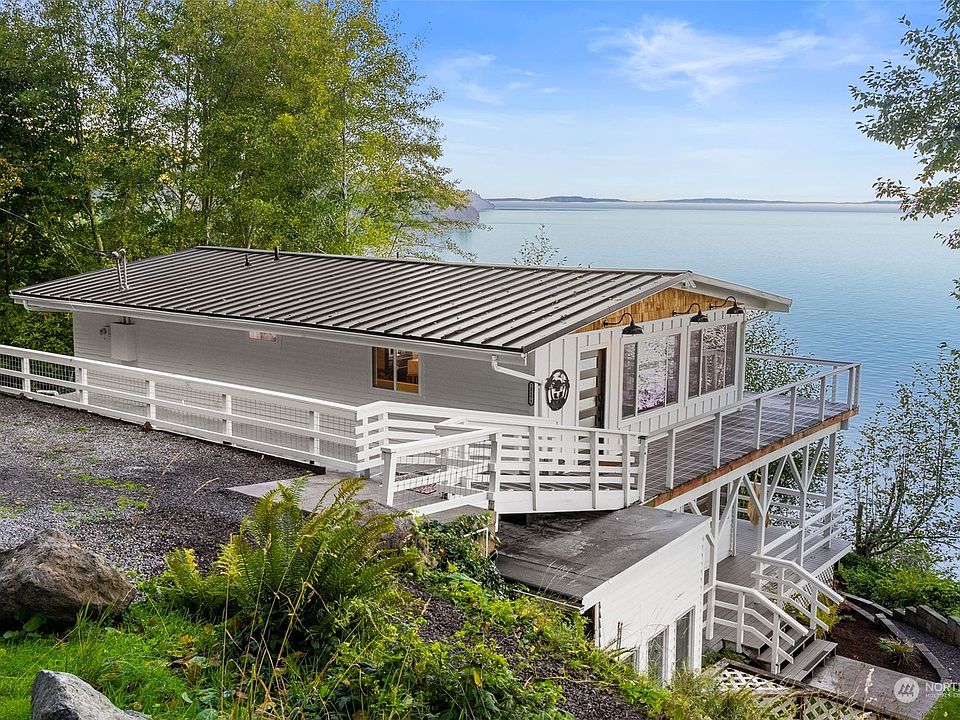1st image of 28575 Sandy Beach Ln NE