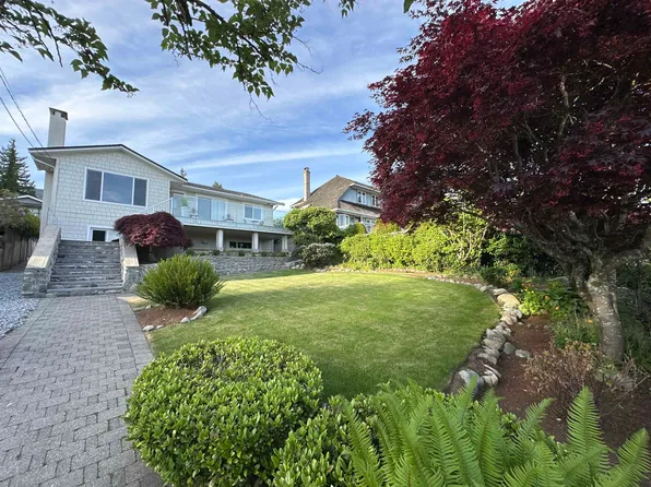 2175 Lawson Ave, West Vancouver, BC V7V 2E1