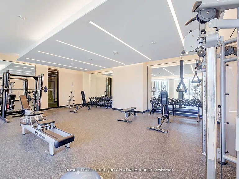 2020 Bathurst St #725 — Photo 10