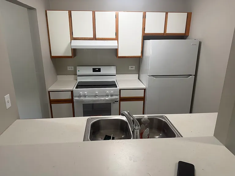 330 Leah Ln #1B — Photo 7