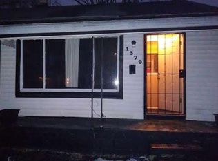 1379 Magnolia Dr, Inkster, MI 48141