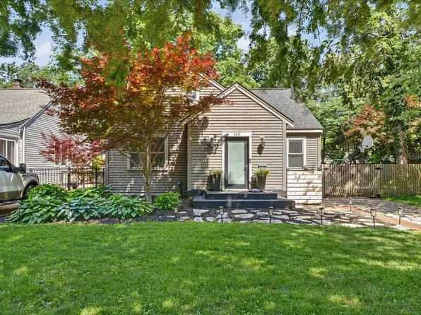 806 S Maple St, Urbana, IL 61801