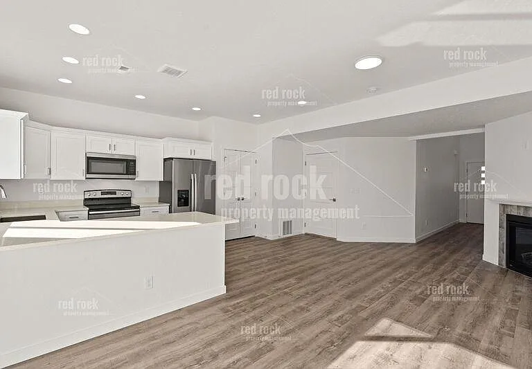 12625 E Main Ave — Photo 9