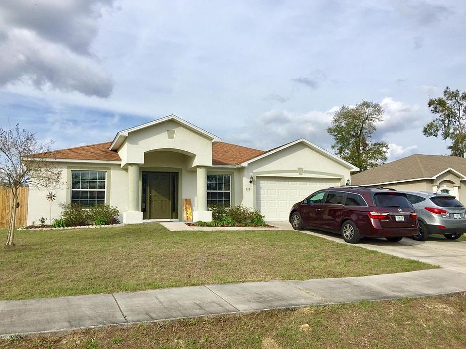 1st image of 3031 NE 25th St