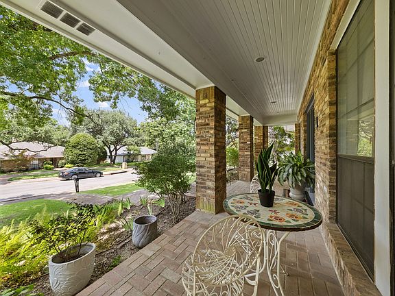 2nd image of 6522 McCommas Blvd