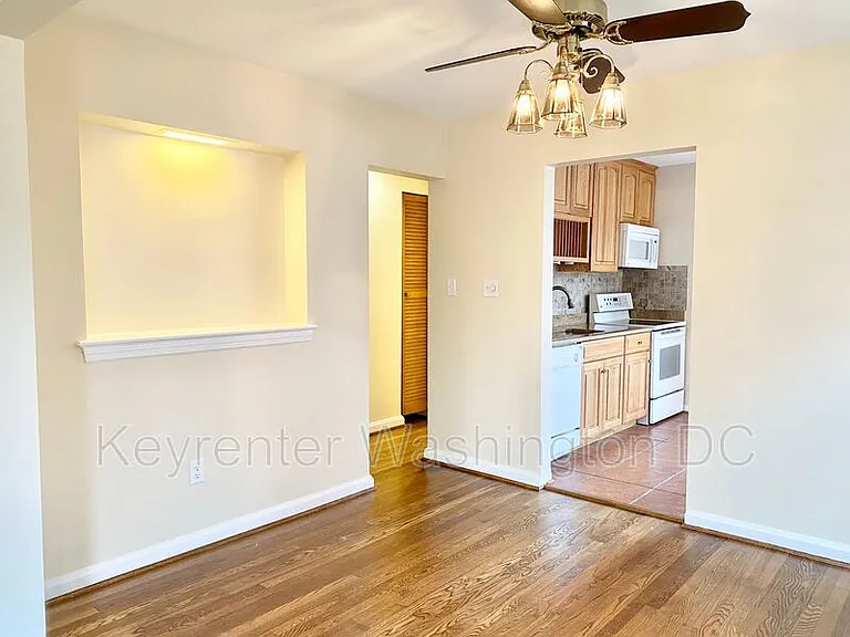 5514 Chillum Pl NE #NE — Photo 8