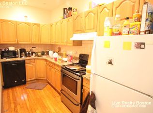 33 Gibbs St, Brookline, MA 02446
