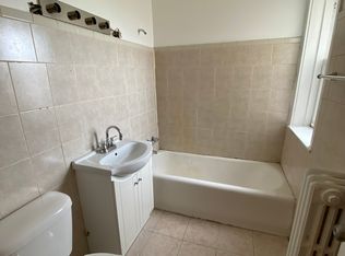 6305 N Washtenaw Ave #2, Chicago, IL 60659