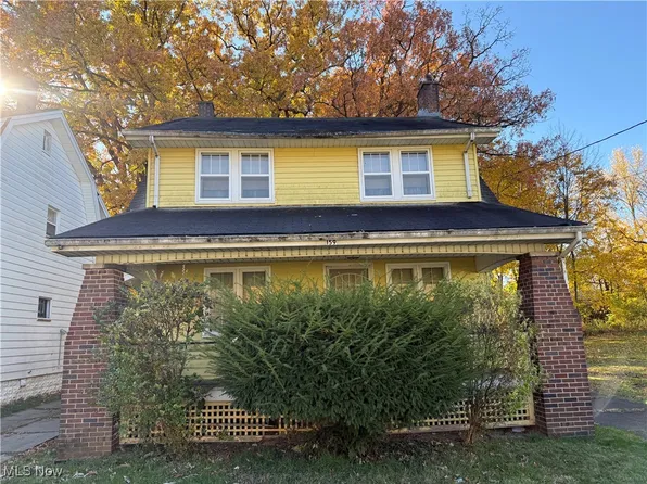 159 E Ravenwood Ave, Youngstown, OH 44507