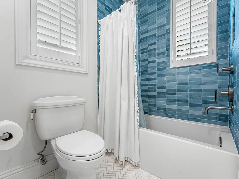 1022 Walnut Ter — Photo 23
