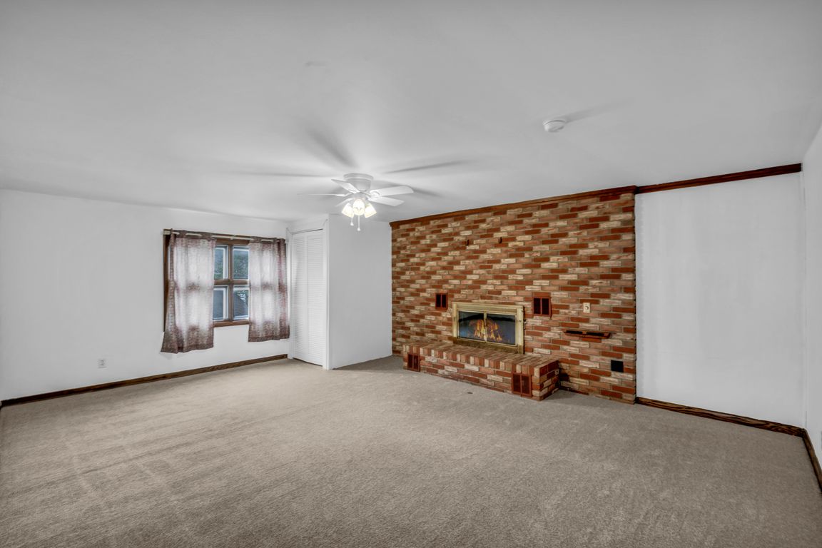 next background image