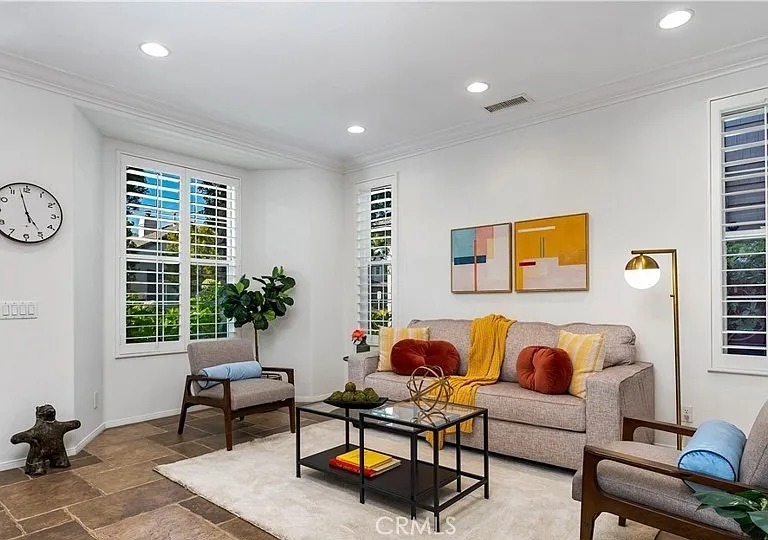 12 Merriweather Pl — Photo 2
