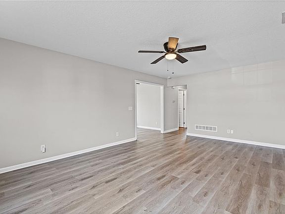 5th image of 6207 Sherman St