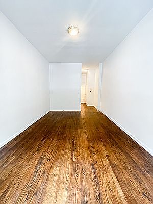 1st image of 420 E 82nd St #1U