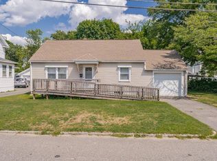 19 Sargon St, Springfield, MA 01104