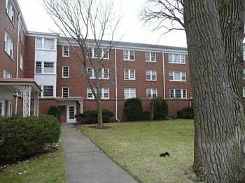 1st image of 406 Laurel Ave APT 3S