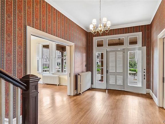4th image of 1611 Dearing Pl